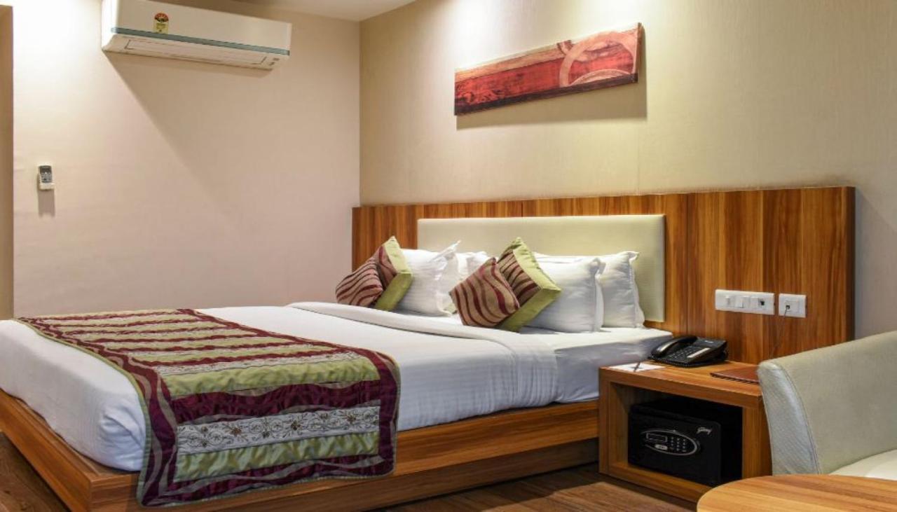 Hotel Le Roi Raipur At Raipur Railway Station Eksteriør billede
