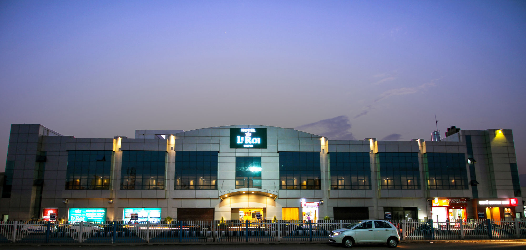 Hotel Le Roi Raipur At Raipur Railway Station Eksteriør billede